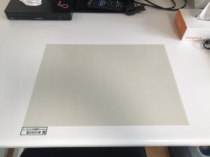 Dr.CU抗菌フィルム｢アッキラー｣。アッキラーは簡単にカット出来て貼り付け出来る抗菌フィルムです。国内外の検査機関でテスト済みです。菌の減少率99%以上。ウイルスにも大きく効果があります。Dr.CU抗菌銅フィルム｢アッキラー｣はコロナ対策に非常に有効で弊社のステライザと併せてコロナ対策に人気の製品ですコロナだけでなくこれから増える花粉症にも有効です。