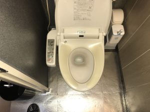 Dr.CU抗菌フィルム｢アッキラー｣。アッキラーは簡単にカット出来て貼り付け出来る抗菌フィルムです。国内外の検査機関でテスト済みです。菌の減少率99%以上。ウイルスにも大きく効果があります。Dr.CU抗菌銅フィルム｢アッキラー｣はコロナ対策に非常に有効で弊社のステライザと併せてコロナ対策に人気の製品です