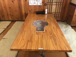 港区赤坂の韓国料理店韓一館様にDr.CU抗菌フィルム｢アッキラー｣。アッキラーは簡単にカット出来て貼り付け出来る抗菌フィルムです。国内外の検査機関でテスト済みです。菌の減少率99%以上。ウイルスにも大きく効果があります。Dr.CU抗菌銅フィルム｢アッキラー｣はコロナ対策に非常に有効で弊社のステライザと併せてコロナ対策に人気の製品です今までの空気清浄機では出来なかった空気清浄機を超えたステライザ。空気清浄機の比になりません。コロナや花粉症にも有効です